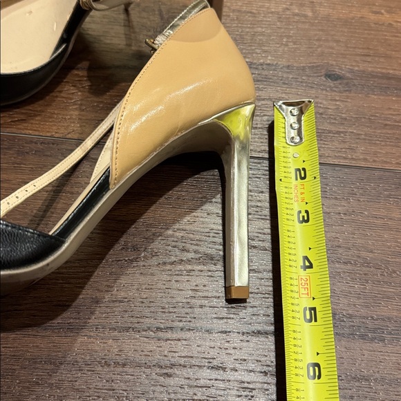 Nine West Women's Black and Tan with Silver Heel & Ankle Strap Shoes. - Picture 3 of 10